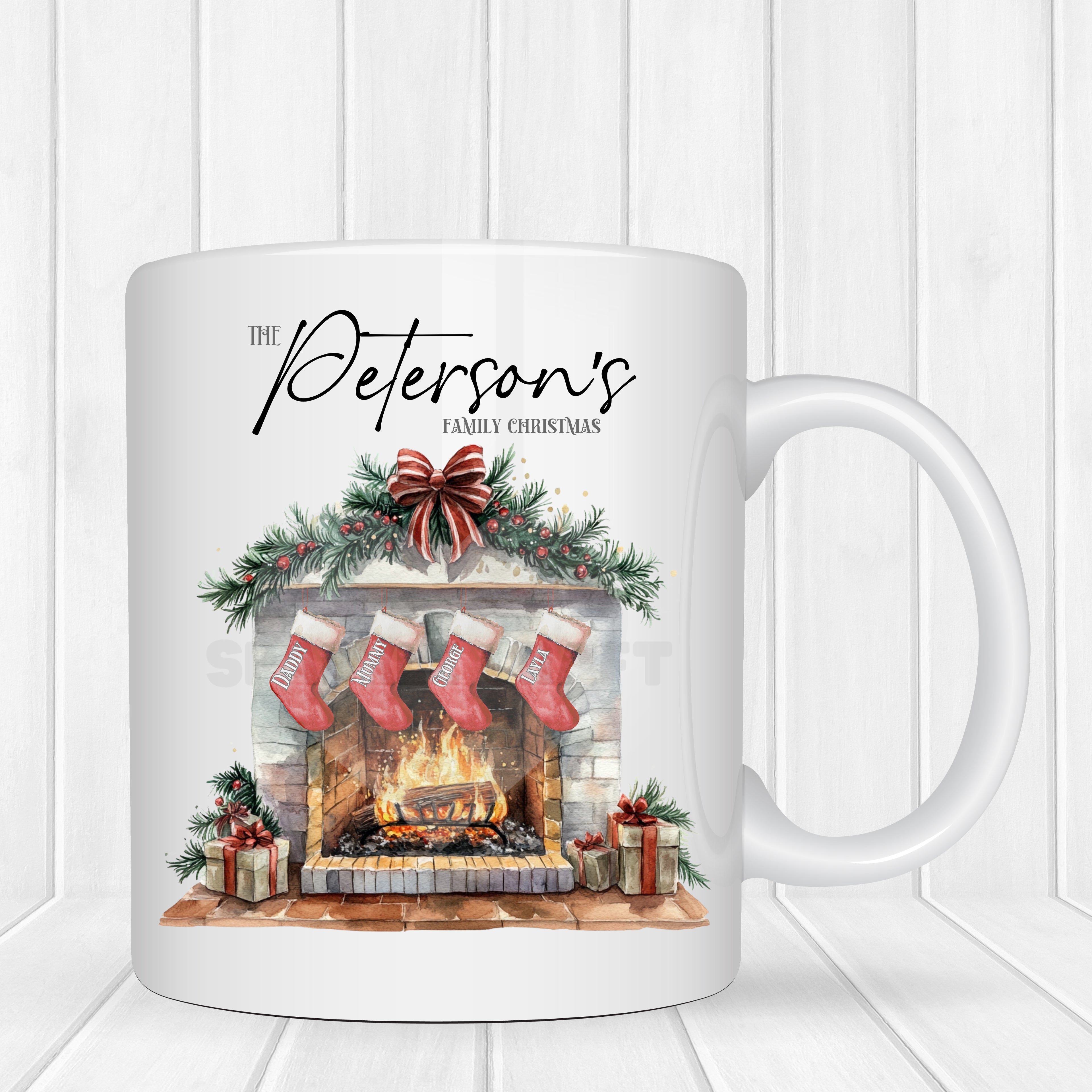 Family Christmas - Fireplace Red Stockings